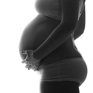 Lee más sobre el artículo ¿Se puede hacer cavitación durante el embarazo?